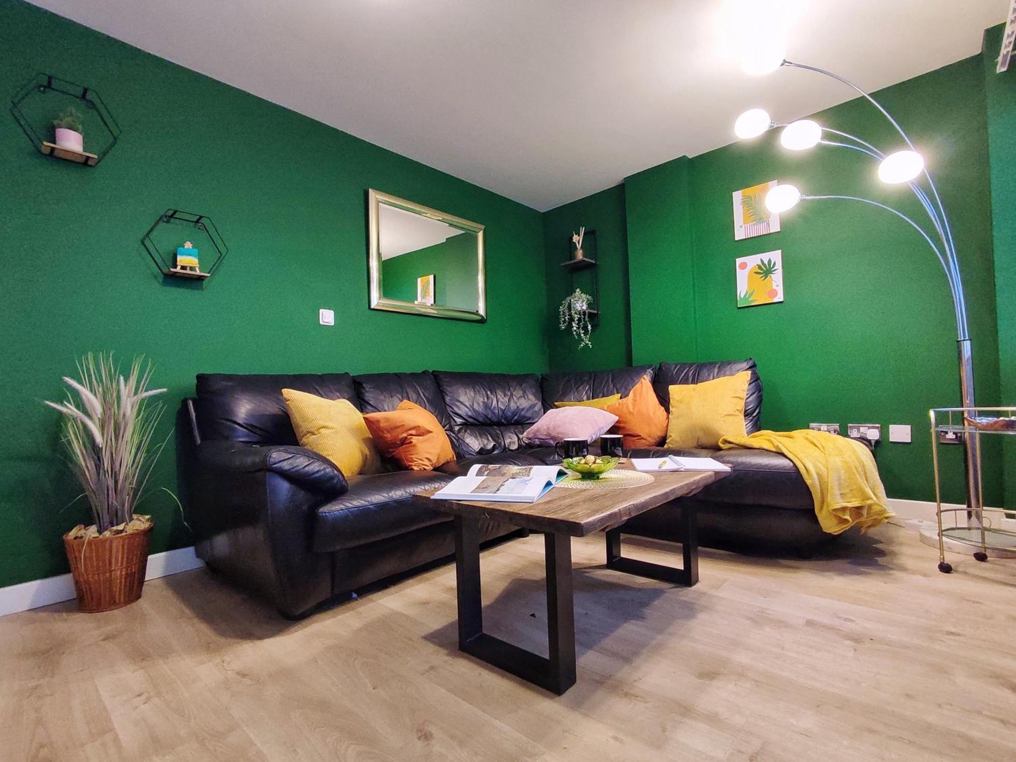 Duplex Apartment In Leeds With King Size Bed - Long Stay Rates Available Exterior photo