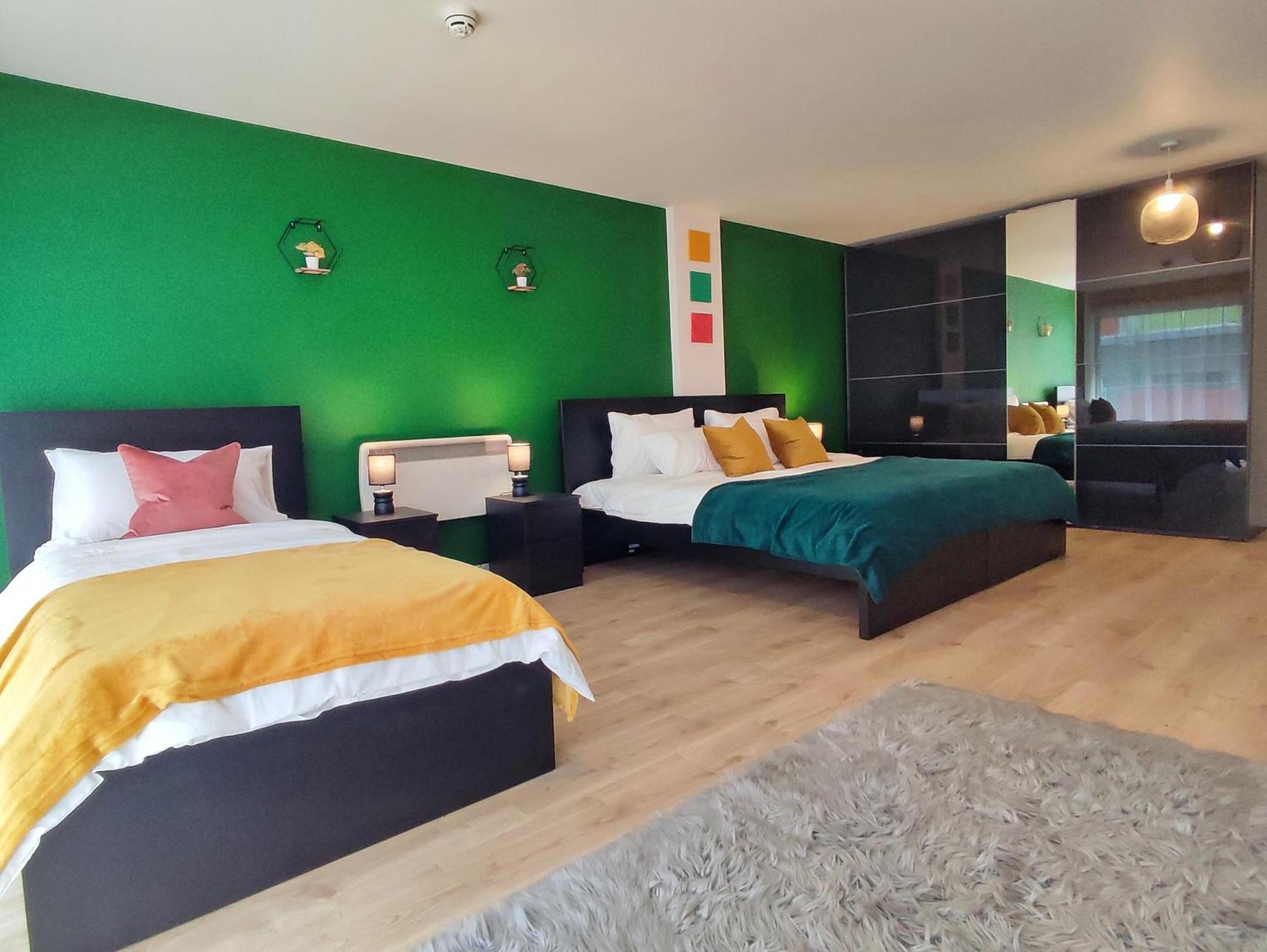 Duplex Apartment In Leeds With King Size Bed - Long Stay Rates Available Exterior photo